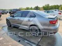 2016 Volkswagen Jetta photo