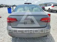 2016 Volkswagen Jetta фото
