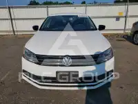 2016 Volkswagen Jetta photo