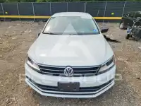 2016 Volkswagen Jetta фото