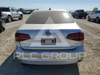 2016 Volkswagen Jetta фото