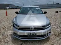 2016 Volkswagen Jetta фото