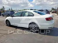 2016 Volkswagen Jetta фото