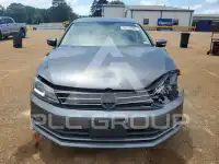 2016 Volkswagen Jetta фото