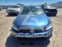 2016 Volkswagen Jetta photo
