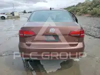 2016 Volkswagen Jetta фото
