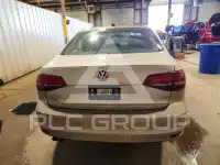 2016 Volkswagen Jetta фото