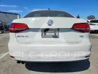 2016 Volkswagen Jetta фото