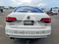 2016 Volkswagen Jetta photo