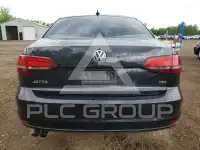 2016 Volkswagen Jetta photo