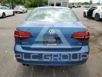 2016 Volkswagen Jetta фото