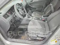 2016 Volkswagen Jetta фото