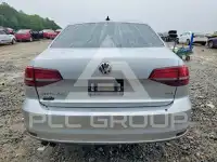 2016 Volkswagen Jetta фото