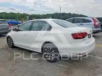 2016 Volkswagen Jetta photo