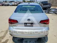 2016 Volkswagen Jetta фото