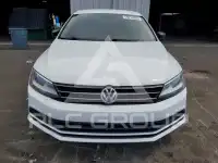 2016 Volkswagen Jetta photo