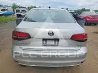 2016 Volkswagen Jetta photo