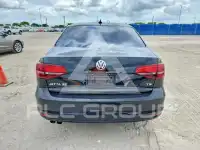 2016 Volkswagen Jetta фото