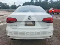 2016 Volkswagen Jetta photo