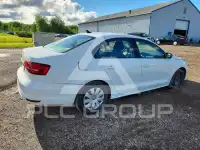 2016 Volkswagen Jetta photo