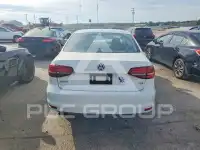 2016 Volkswagen Jetta фото