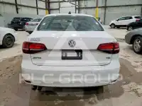 2016 Volkswagen Jetta фото