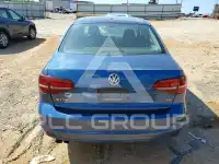 2016 Volkswagen Jetta фото