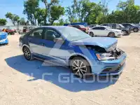 2016 Volkswagen Jetta фото