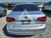 2016 Volkswagen Jetta фото