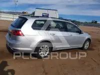 2016 Volkswagen GOLF photo