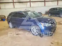 2016 Volkswagen GOLF photo