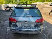 2016 Volkswagen GOLF photo