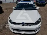 2016 Volkswagen GOLF photo