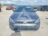 2016 Volkswagen GOLF photo