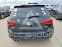 2016 Volkswagen GOLF photo