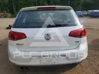 2016 Volkswagen GOLF photo