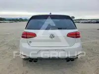 2016 Volkswagen GOLF фото