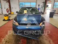 2016 Volkswagen GOLF photo