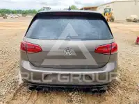2016 Volkswagen GOLF photo