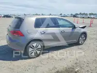 2016 Volkswagen GOLF фото