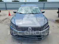 2016 Volkswagen Passat фото