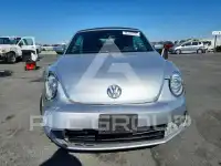 2016 Volkswagen BEETLE фото