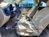 2016 Volkswagen BEETLE photo
