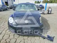 2016 Volkswagen BEETLE фото