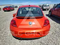2016 Volkswagen BEETLE фото