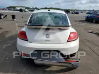 2016 Volkswagen BEETLE photo
