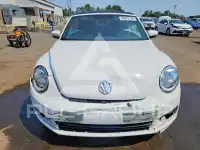 2016 Volkswagen BEETLE фото
