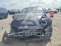 2016 Volkswagen BEETLE фото