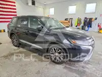 2017 Mitsubishi OUTLANDER photo