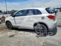 2017 Mitsubishi OUTLANDER фото